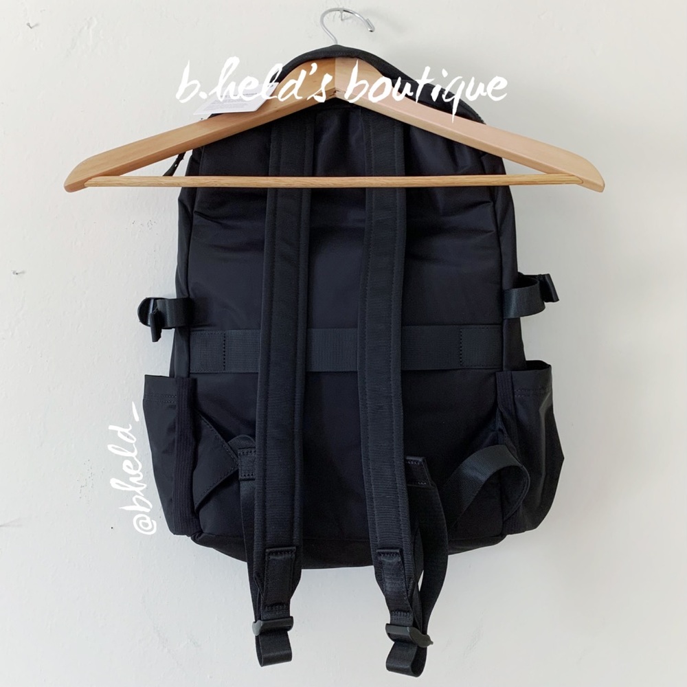 lululemon New Crew Backpack 22L (w/ Keychain) OG Old Style Black Brand New NWT - Picture 9 of 16